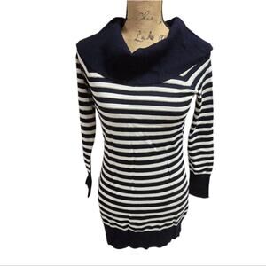 CACHET Navy Silver and White‎ Striped Cowl Neck Women's Sweater Size Medium